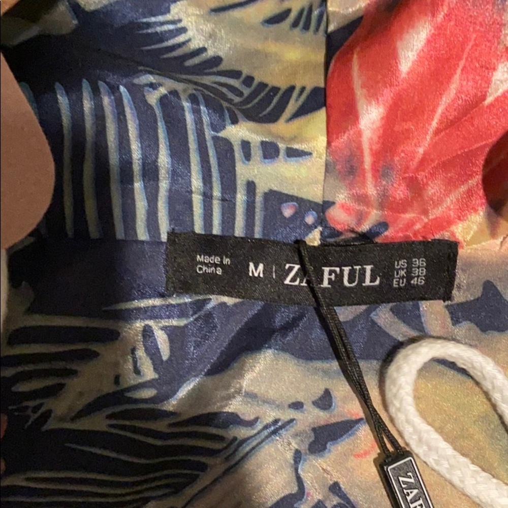 Windbreaker jacket - Picture 4 of 6